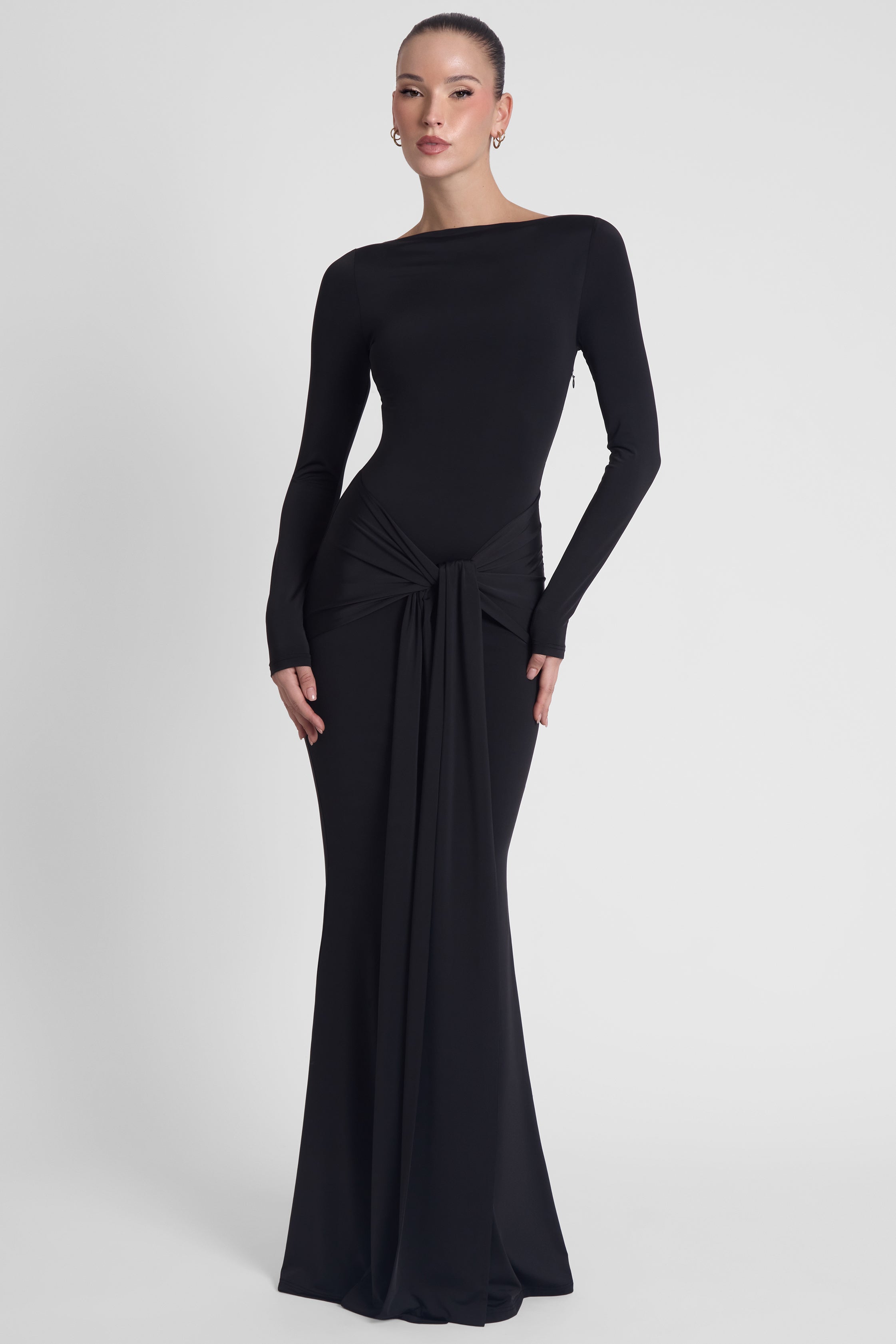 Oasis Knot Maxi Dress - Black